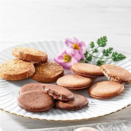 ゴディバ ラングドシャクッキーアソートメント(52枚)