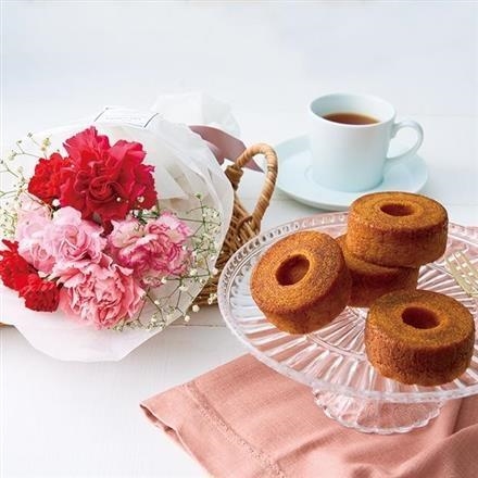 【早期割引】6006森の庭　焦がしキャラメルバーム＆カーネーションブーケ