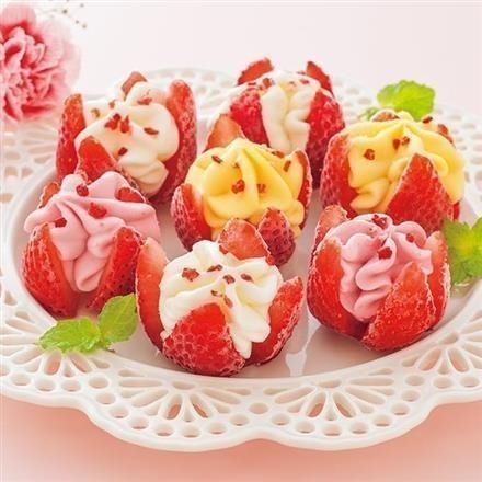 6051　ヤバケイ博多あまおう花いちごのアイス（７個）