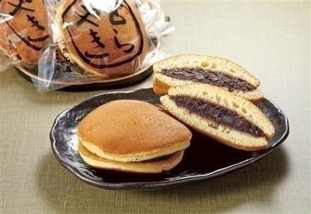 03F013赤石屋　どら焼き　１２個入