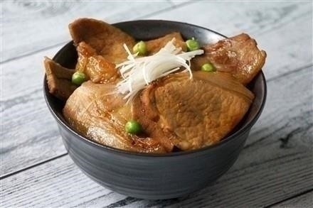 17A109帯広・江戸屋のこだわり豚丼の具５食